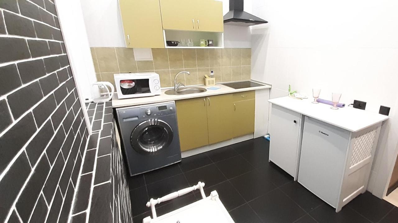 Viva Olive - Студия Со Спальней В Центре Krementjuk Eksteriør billede