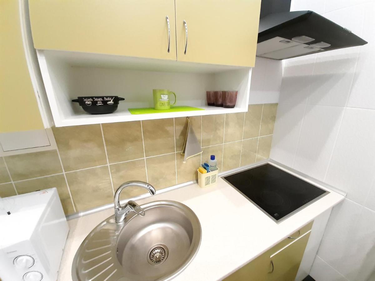 Viva Olive - Студия Со Спальней В Центре Krementjuk Eksteriør billede